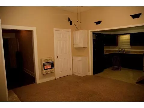 1135 E 9th St, Shawnee, OK 74804 photo 3