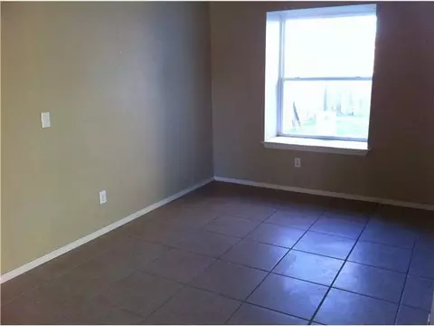 2125 Memphis Dr, Norman, OK 73071 photo 6