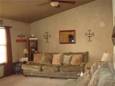 203 E Beech St, Tecumseh, OK 74873 photo 6