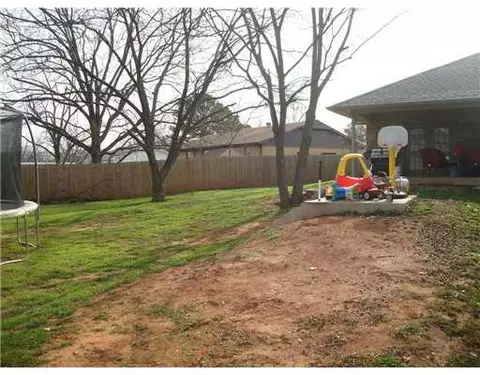 203 E Beech St, Tecumseh, OK 74873 photo 14