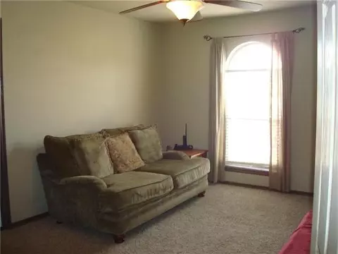 203 E Beech St, Tecumseh, OK 74873 photo 7