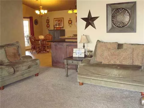 203 E Beech St, Tecumseh, OK 74873 photo 4