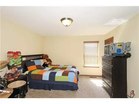 204 W Waterfront Dr, Tuttle, OK 73089 photo 12