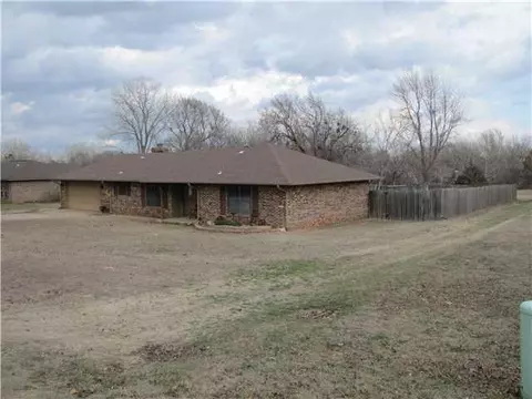 126 Pinewood Dr, Tuttle, OK 73089 photo 16