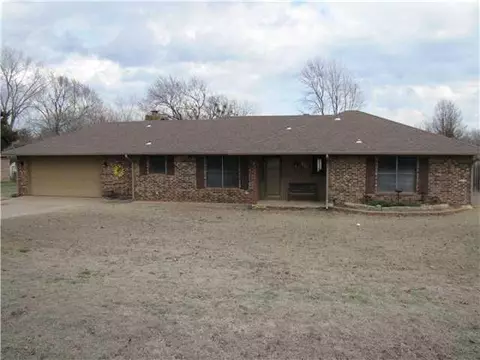 126 Pinewood Dr, Tuttle, OK 73089 photo 1