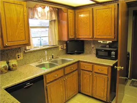 126 Pinewood Dr, Tuttle, OK 73089 photo 13