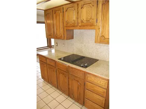 8 Rustic Hills St, Norman, OK 73072 photo 6