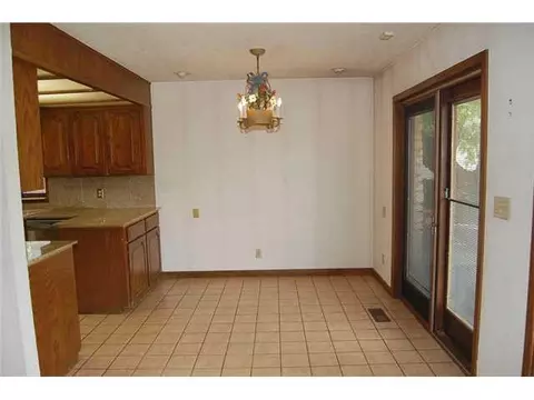 8 Rustic Hills St, Norman, OK 73072 photo 4