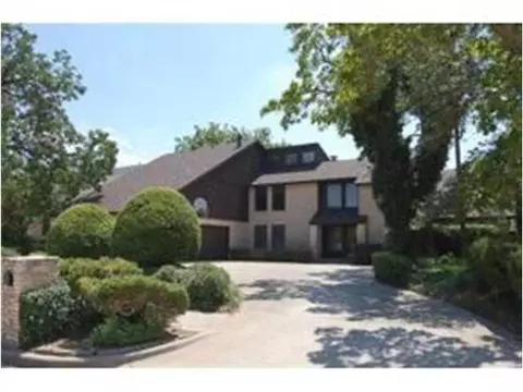 8 Rustic Hills St, Norman, OK 73072 photo 1
