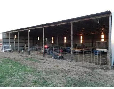 320 E Wagner Rd, Yukon, OK 73099 photo 4