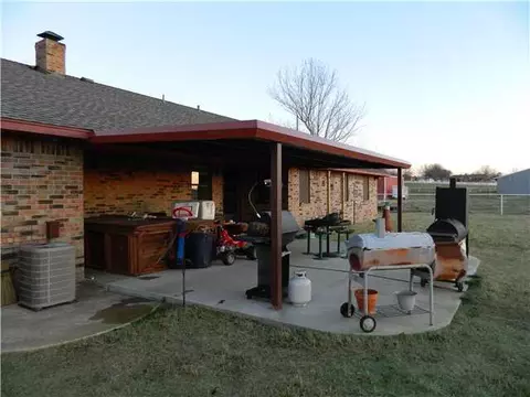 320 E Wagner Rd, Yukon, OK 73099 photo 16