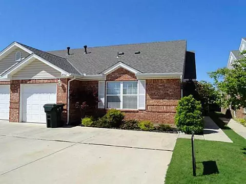 2012 24th Ave, Norman, OK 73071 photo 1