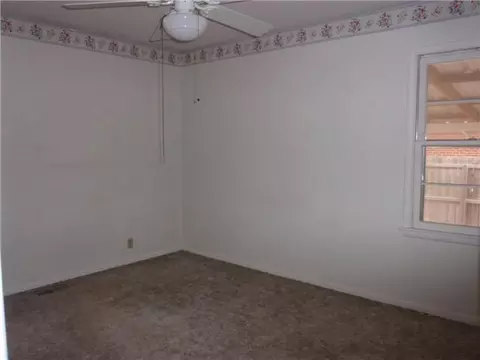1230 E 8th, Cushing, OK 74023 photo 6