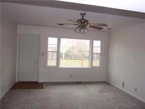 1230 E 8th, Cushing, OK 74023 photo 2