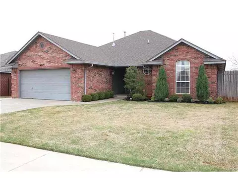 401 Amanda Dr, Yukon, OK 73099 photo 1