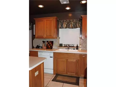 401 Amanda Dr, Yukon, OK 73099 photo 8