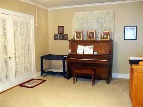 415 Park Pl, Guthrie, OK 73044 photo 2
