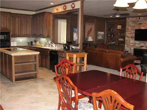 2800 Summit Dr, Edmond, OK 73034 photo 8