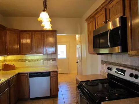 1002 E Perkins Ave, Guthrie, OK 73044 photo 7