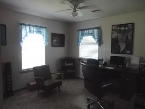 2702 Garden Rd, Tuttle, OK 73089 photo 6