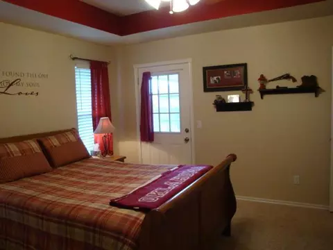 107 W End Ct, Tuttle, OK 73089 photo 8