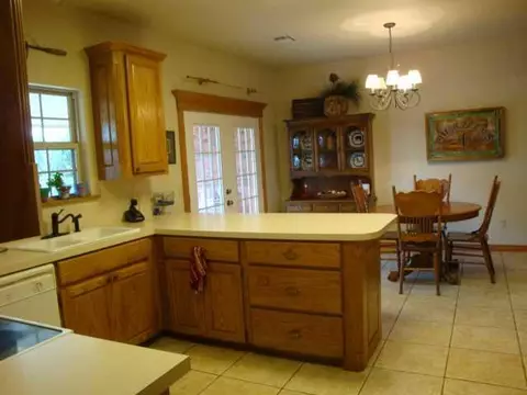 107 W End Ct, Tuttle, OK 73089 photo 3