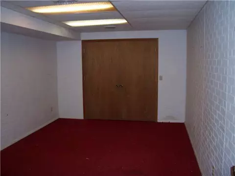 208 S Mustang Rd, Tuttle, OK 73089 photo 3