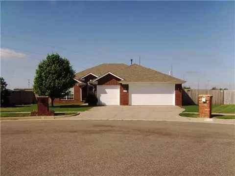 120 SE 26th St, Moore, OK 73160 photo 1