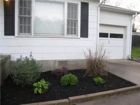1009 Hillside Dr, Ada, OK 74820 photo 3