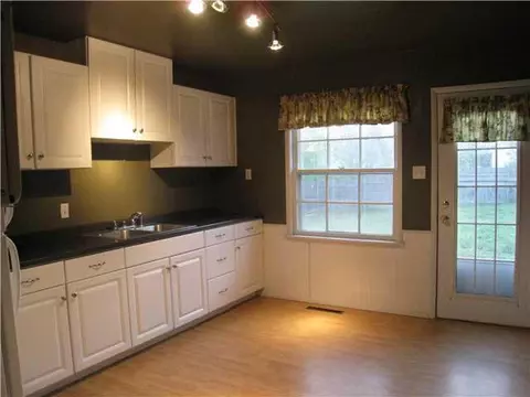 1009 Hillside Dr, Ada, OK 74820 photo 8