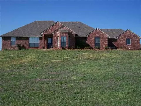 104087 S Homestead Dr, Mcloud, OK 74851 photo 1