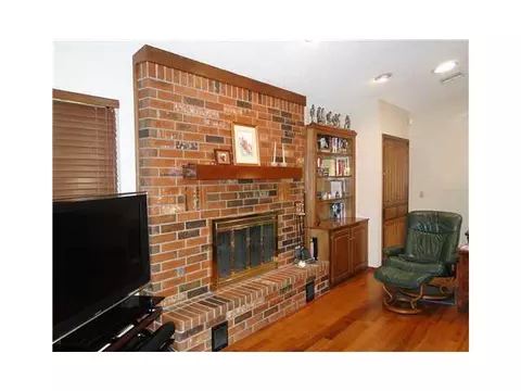 11612 Hackney Ln, Yukon, OK 73099 photo 4