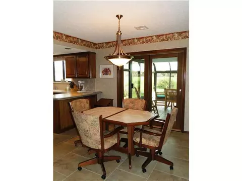 11612 Hackney Ln, Yukon, OK 73099 photo 9