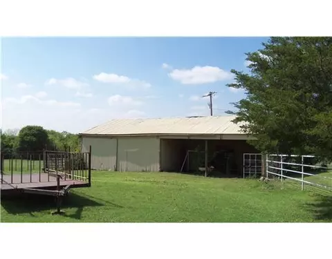 2700 E Seward Rd, Guthrie, OK 73044 photo 3