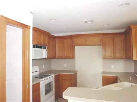 1128 Bridgeview Ln, Tuttle, OK 73089 photo 11