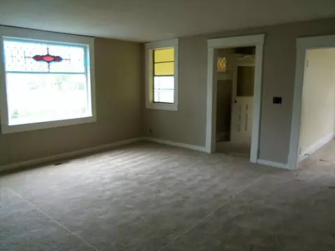 325 E 2nd St, Stroud, OK 74079 photo 4