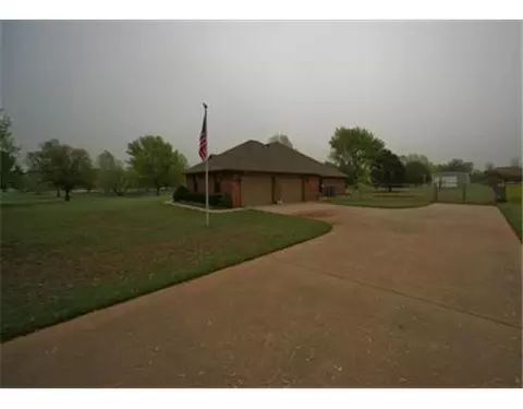 827 Bob White Dr, Tuttle, OK 73089 photo 19