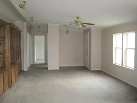 714 Cinderwood Ct, Tuttle, OK 73089 photo 4