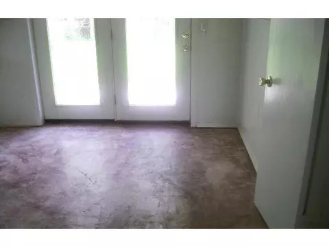 2310 E 10th St, Shawnee, OK 74801 photo 3