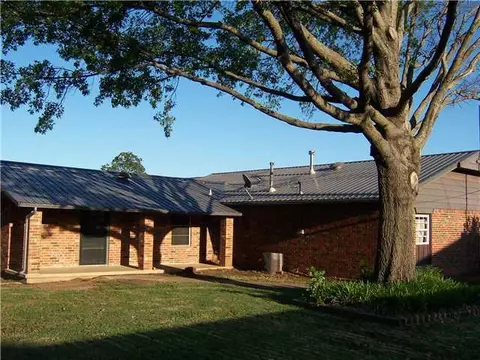 809 E Highland St, Tecumseh, OK 74873 photo 8