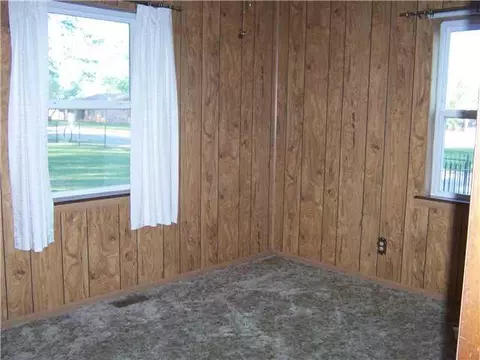 809 E Highland St, Tecumseh, OK 74873 photo 7