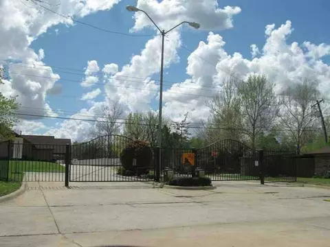 1776 Lionsgate Cir, Bethany, OK 73008 photo 2
