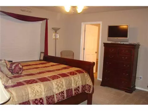 4415 Applegate Dr, Moore, OK 73160 photo 10