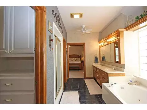 7905 Austrian Ln, Tuttle, OK 73089 photo 12