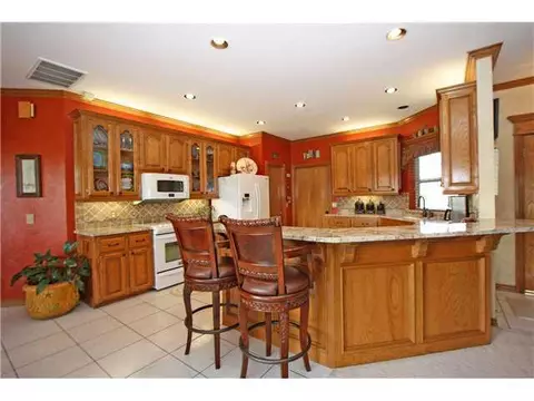 7905 Austrian Ln, Tuttle, OK 73089 photo 3