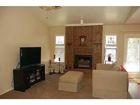 3404 Pendleton Ct, Norman, OK 73072 photo 3