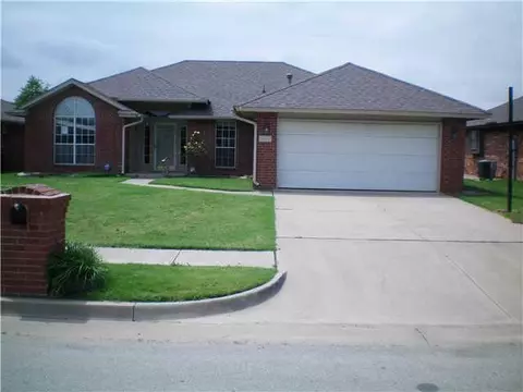 3717 Harmony Dr, Moore, OK 73160 photo 1