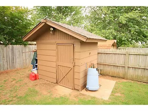 1316 Smoking Tree St, Moore, OK 73160 photo 17