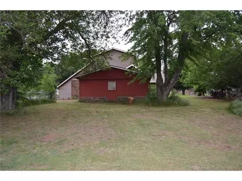 408 Williams Ave, Tuttle, OK 73089 photo 3
