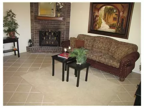 2109 Goodrich Dr, Moore, OK 73170 photo 4